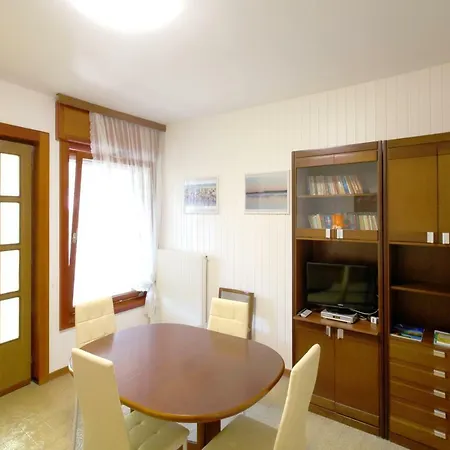 Apartment In Lugnan *